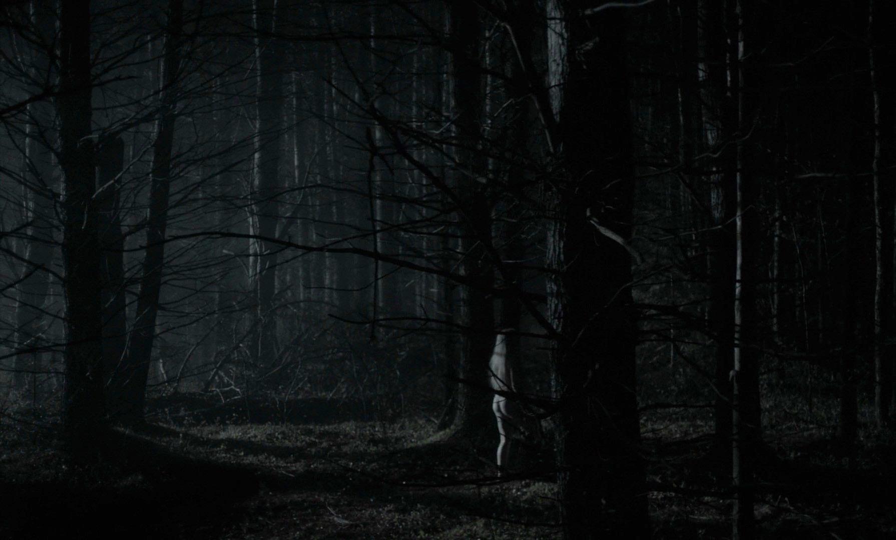 Anya Taylor-Joy nude - The Witch (2015) Anya Taylor-Joy nude - The Witch (2015)