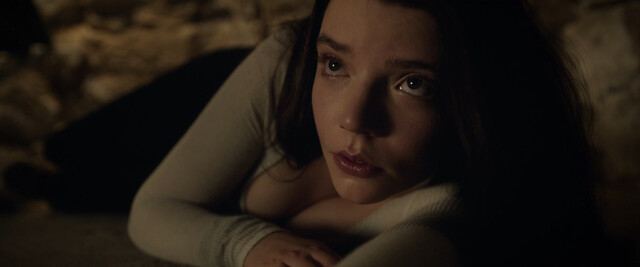 Anya Taylor-Joy sexy – Split (2016) Anya Taylor-Joy sexy – Split (2016)