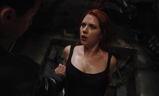 Scarlett Johansson sexy - The Avengers (2012) Scarlett Johansson sexy - The Avengers (2012)