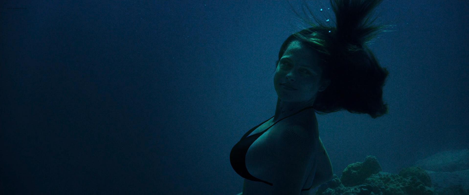 Teresa Palmer sexy - Point Break (2015) Teresa Palmer sexy - Point Break (2015)