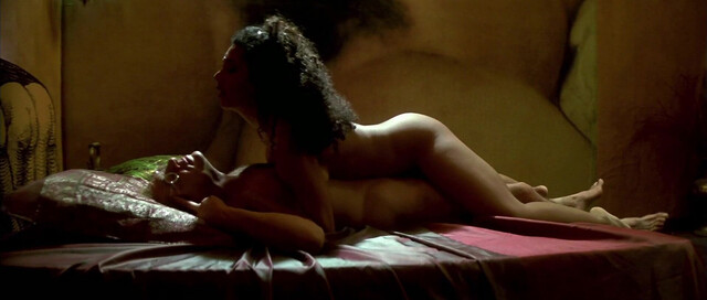 Vicenta N'Dongo nude - Airbag (1997) Vicenta N'Dongo nude - Airbag (1997)