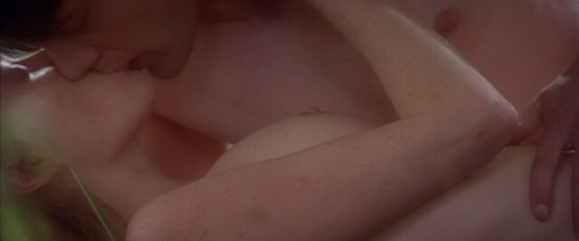 Victoria Smurfit nude – The Run of the Country (1995) Victoria Smurfit nude – The Run of the Country (1995)